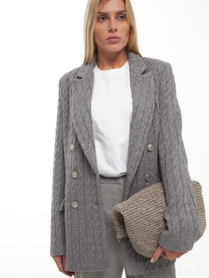 ЖАКЕТ - СКОРО В ПРОДАЖЕ