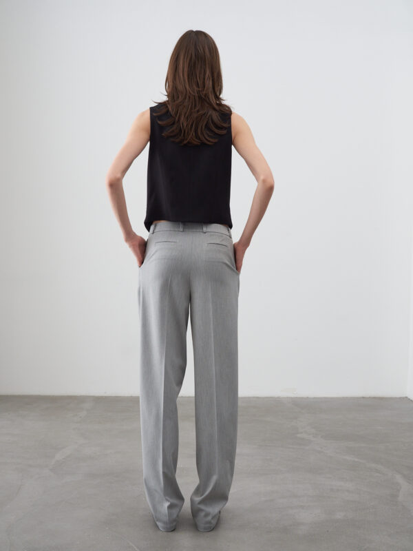 БРЮКИ- СКОРО В ПРОДАЖЕ