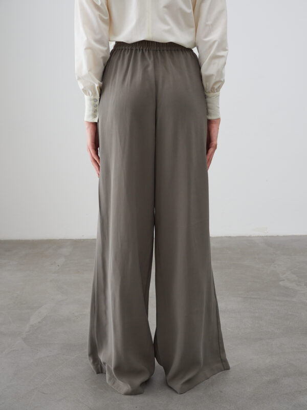 БРЮКИ - СКОРО В ПРОДАЖЕ