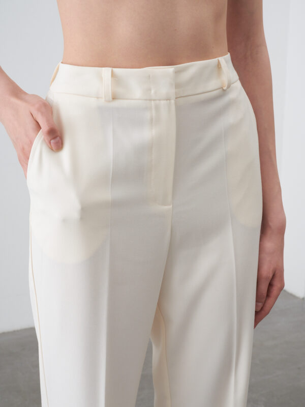 БРЮКИ - СКОРО В ПРОДАЖЕ